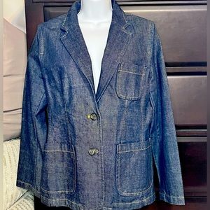 NWOT Gap dark blue denim women’s tailored blazer jacket. Size 12. 100% cotton.
